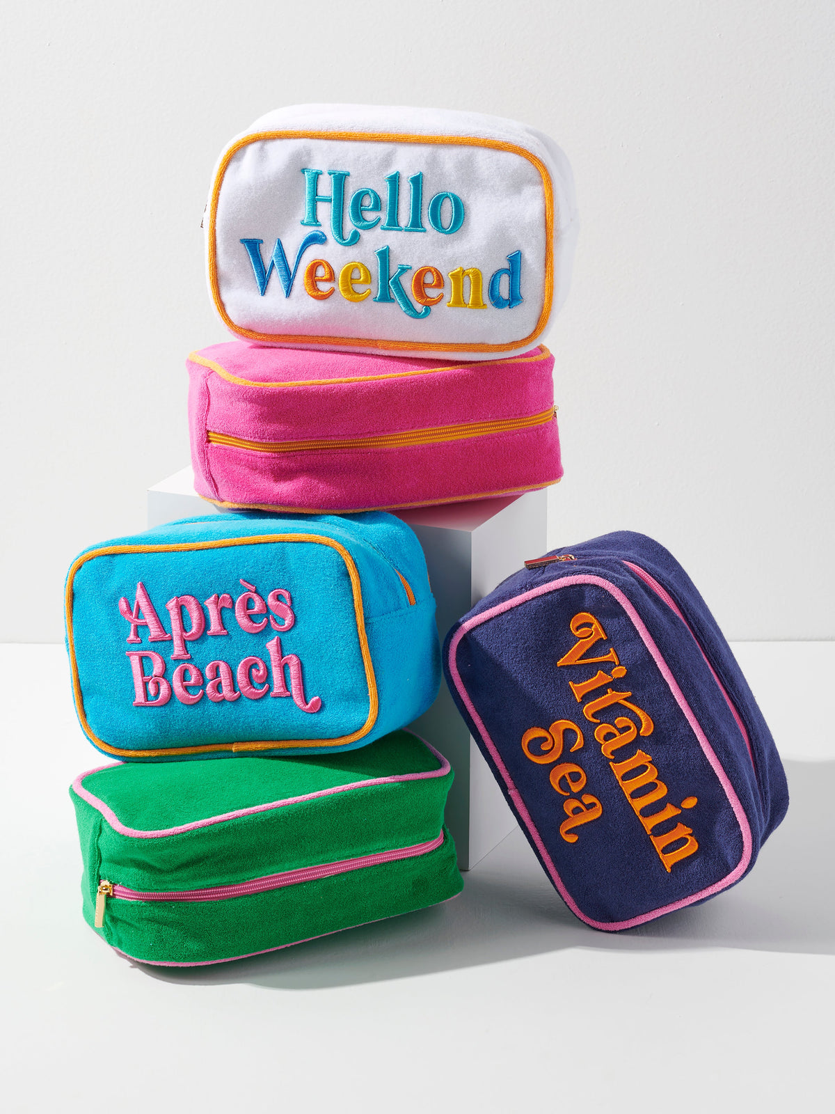 HELLO WEEKEND CABANA POUCH