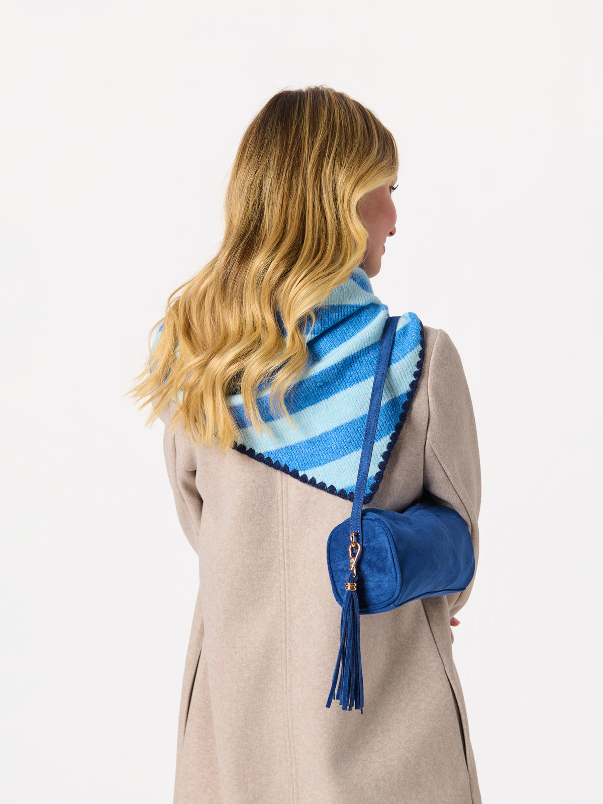 JOY LG TRIANGLE SCARF