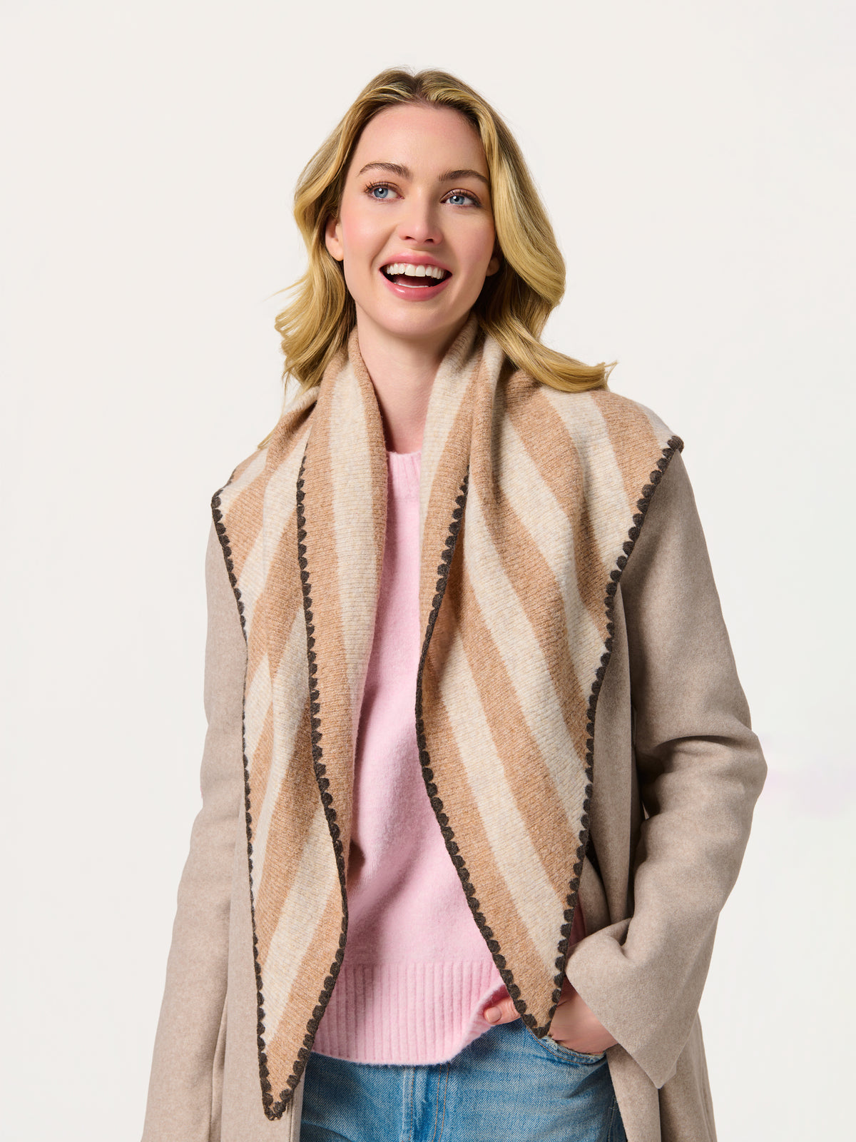 JOY LG TRIANGLE SCARF