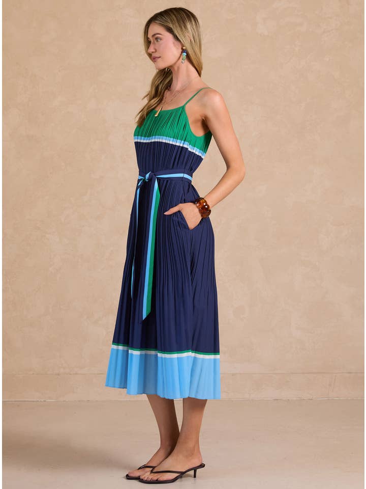 COLOR BLOCK PLEATED MAXI DRESS
