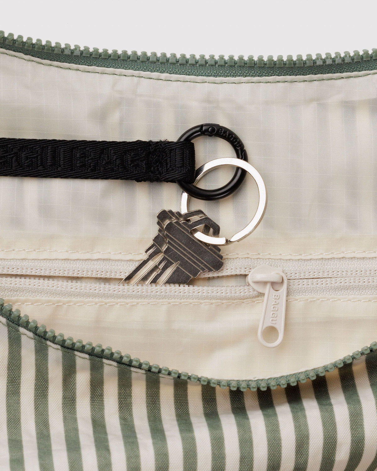LARGE NYLON CRESCENT BAG