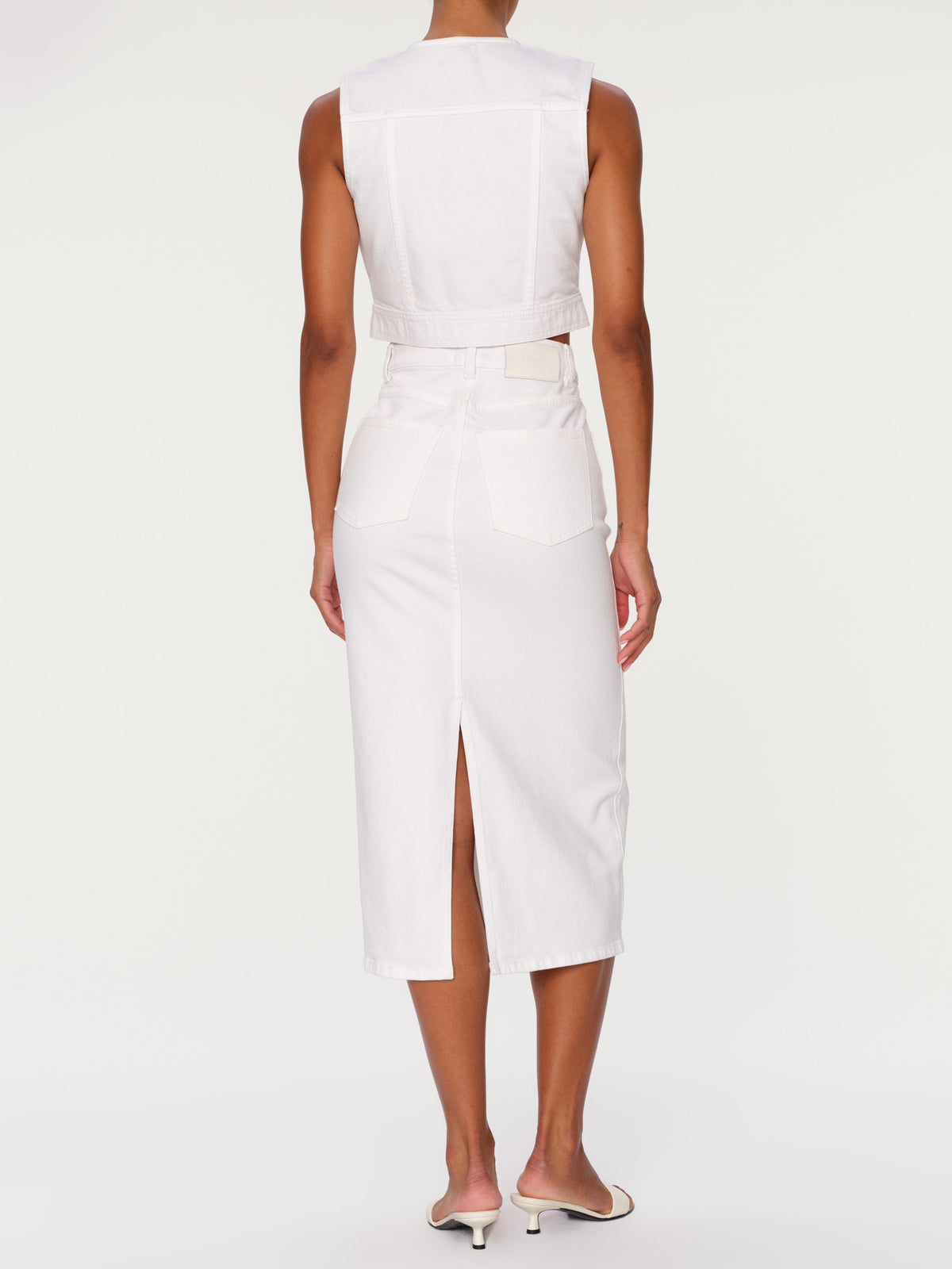 CROPPED VEST