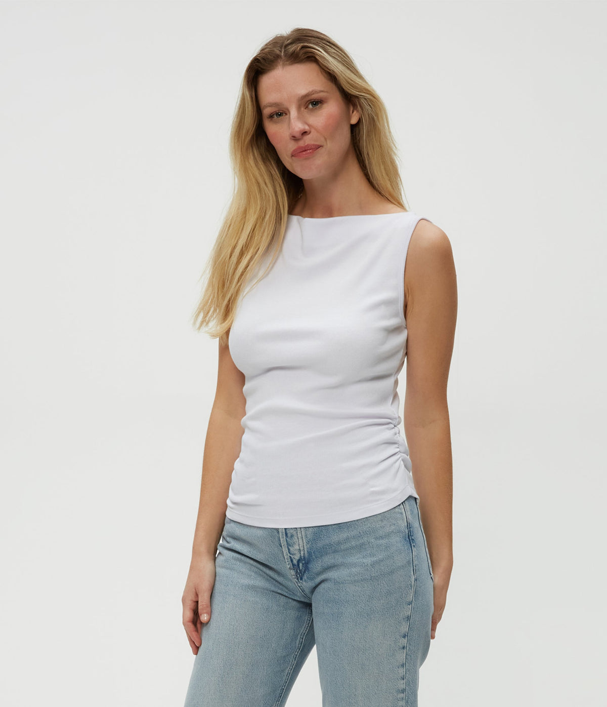 COCO RUCHED BOAT NECK TEE