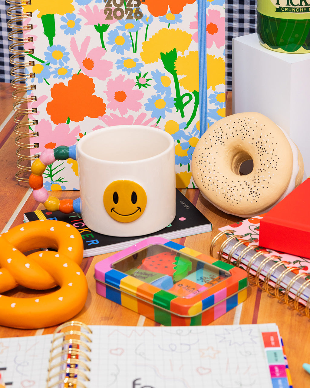 SMILEY FACE CERAMIC MUG
