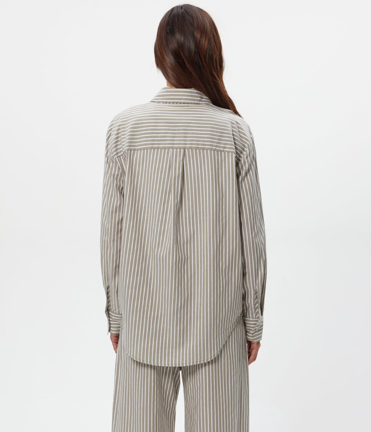 CARSON BUTTON DOWN SHIRT