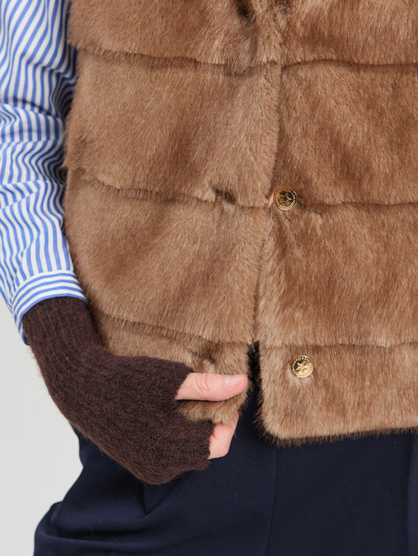 FUR VEST