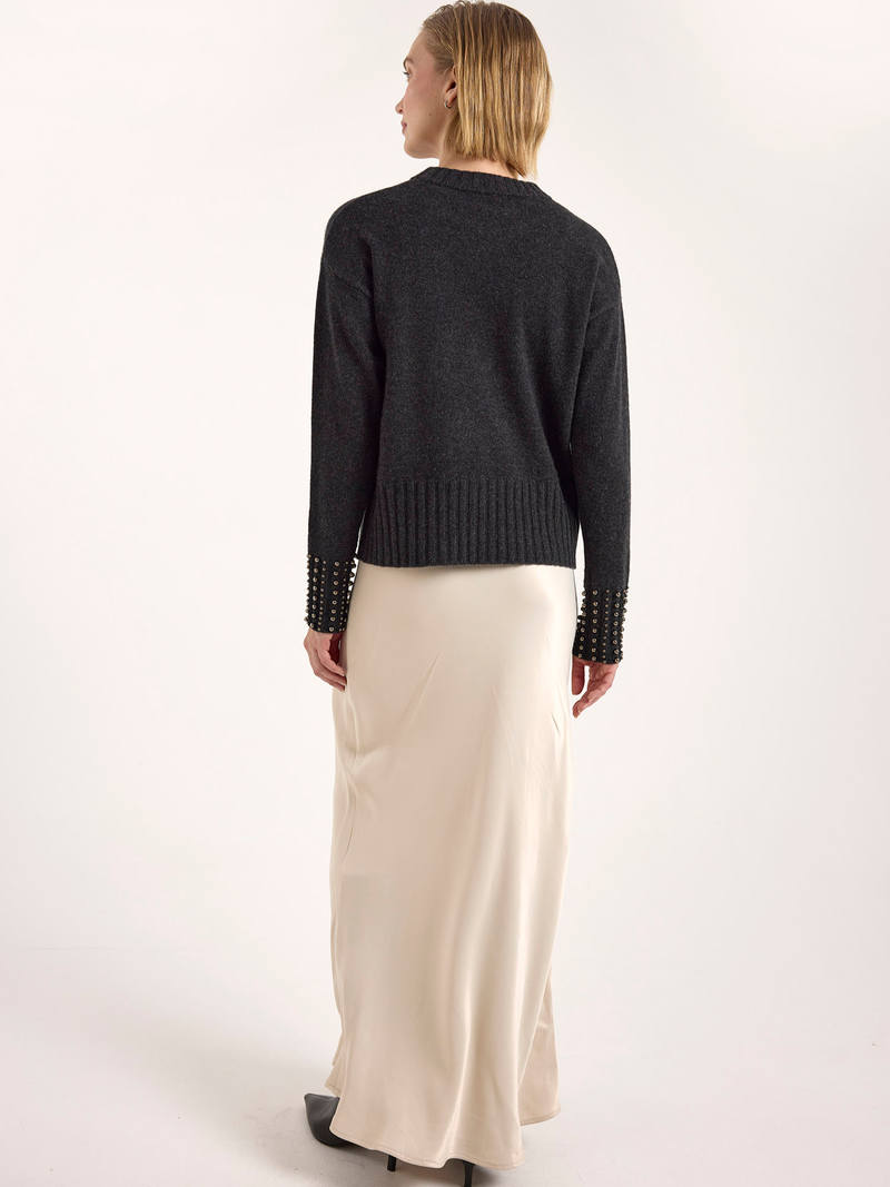 ELLIE PEARL DETAIL CREW