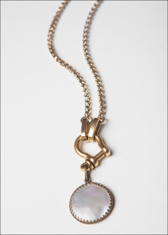 ASYMERTRICAL MOP W/D-RING NECKLACE