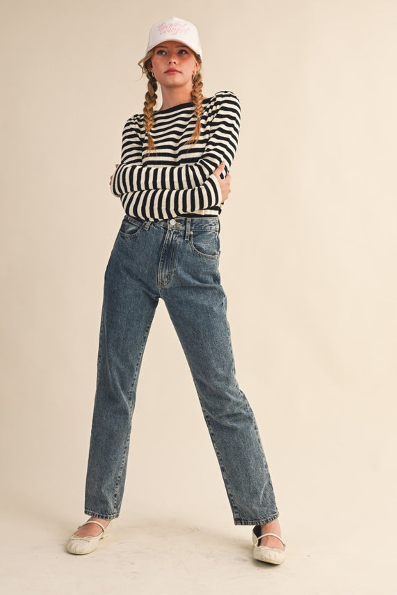 STRIPED BOAT NECK SWEATER