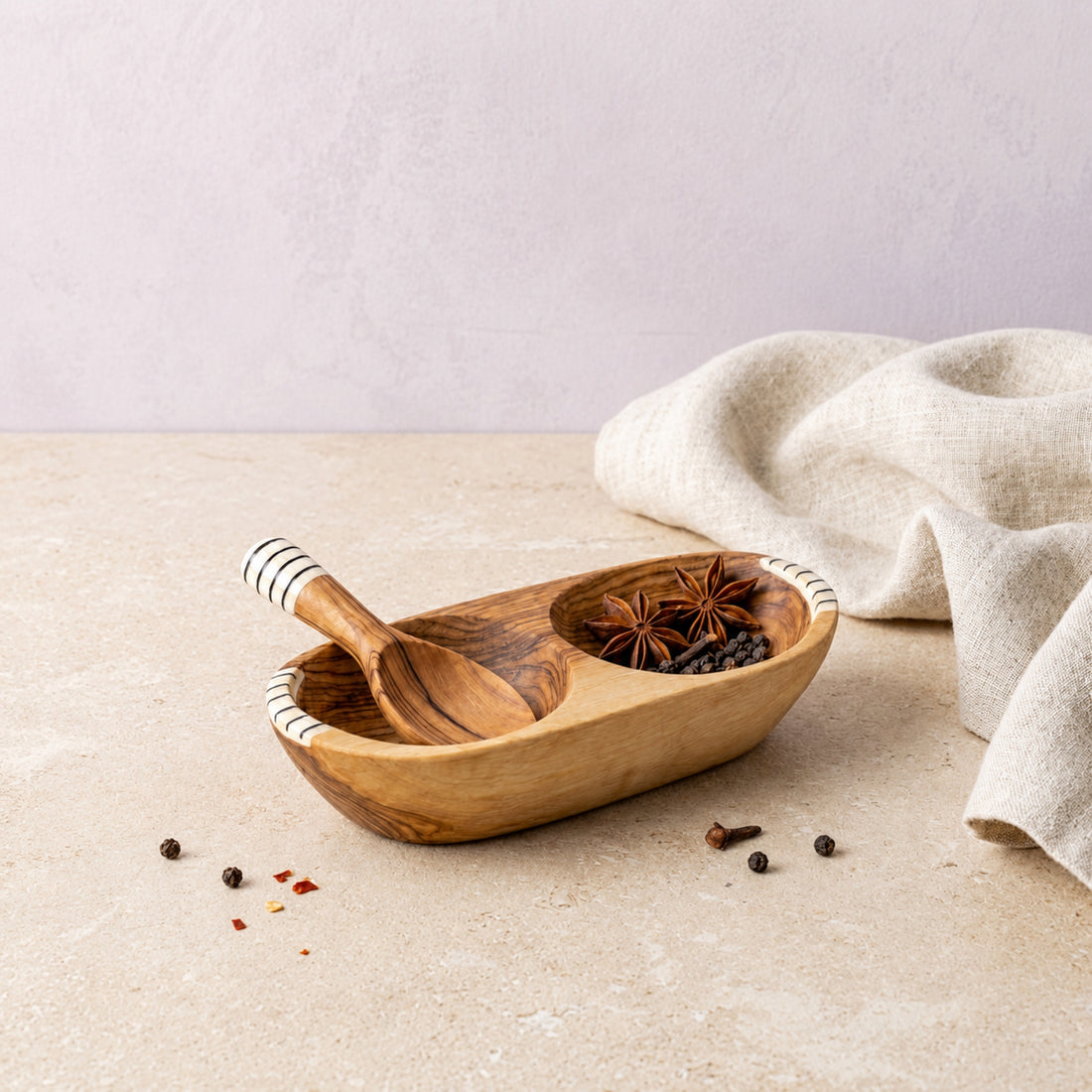 OLIVE WOOD/BONE SPICE CELLAR W/SPOON