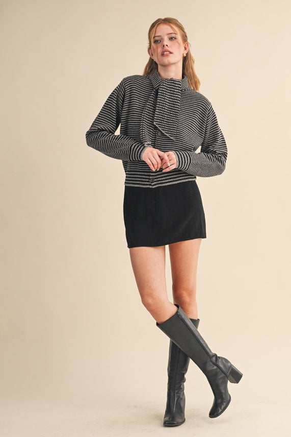STRIPE TIE NECK CARDIE