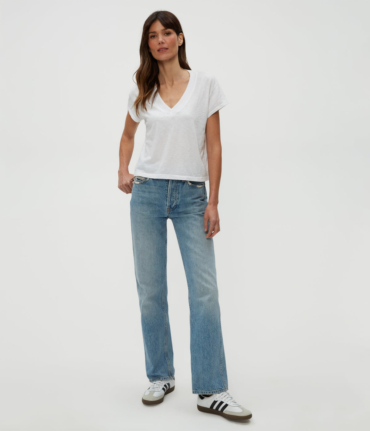 HARLAN CROPPED VNECK TEE