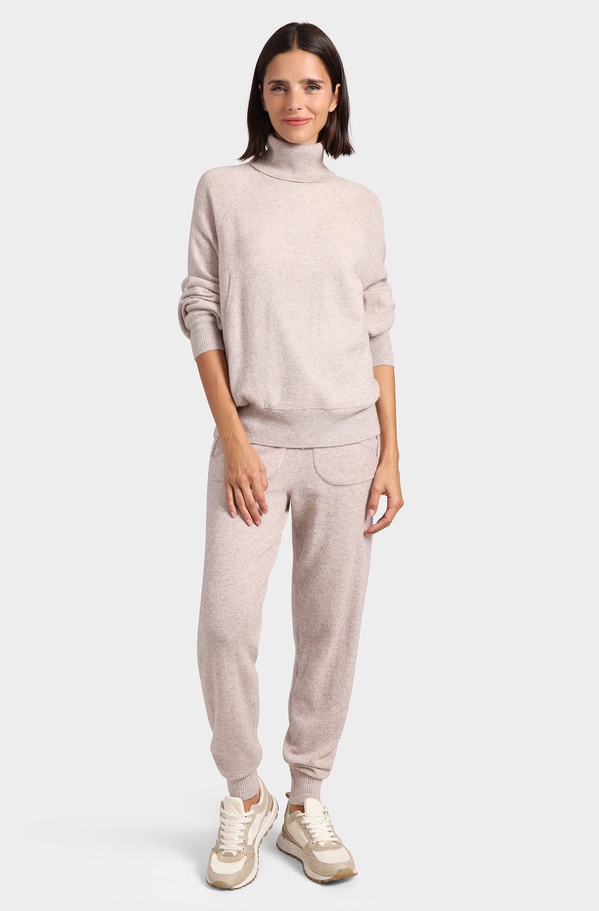 CASHMERE FRONT POCKET TURTLENECK