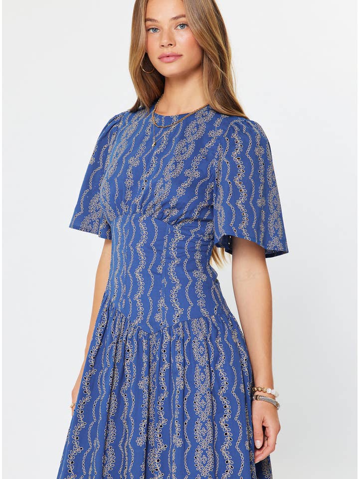 EMBROIDERED MAXI DRESS