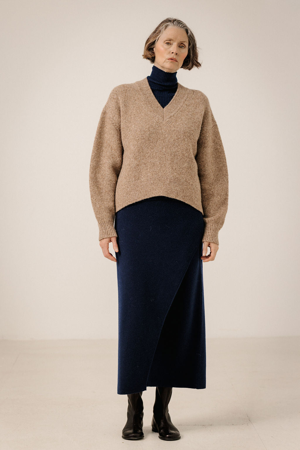 BOXY ALPACA VNECK