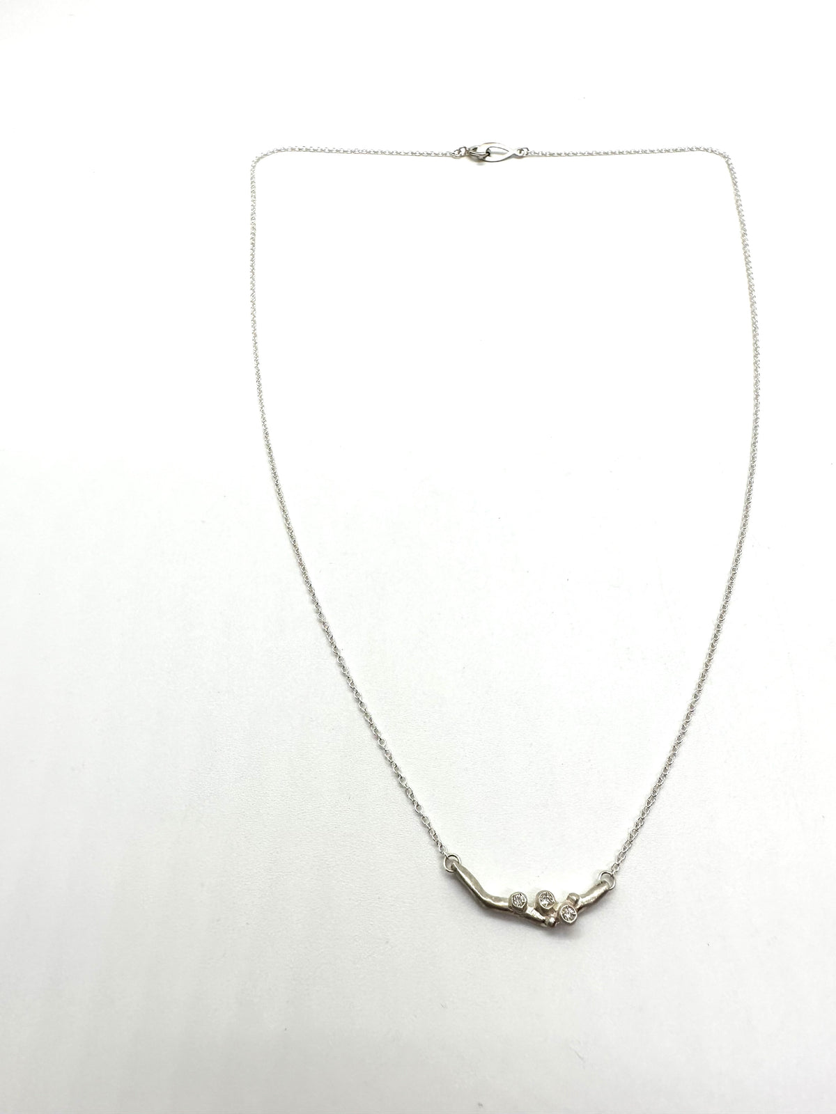 TINY BRANCH NECKLACE