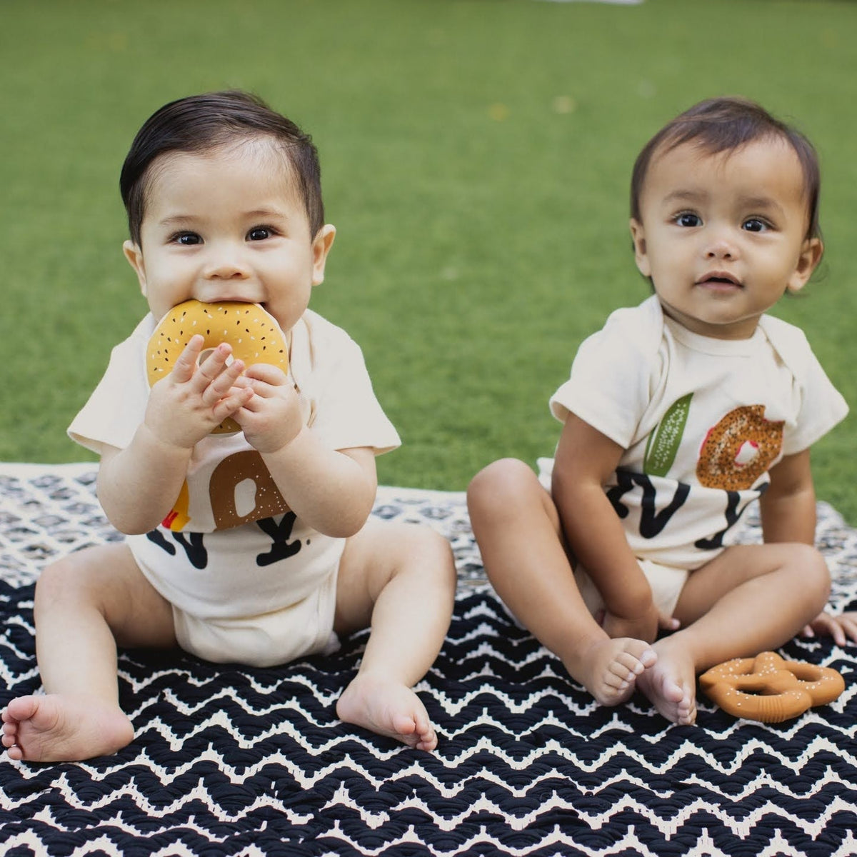 LOX BAGEL TEETHER