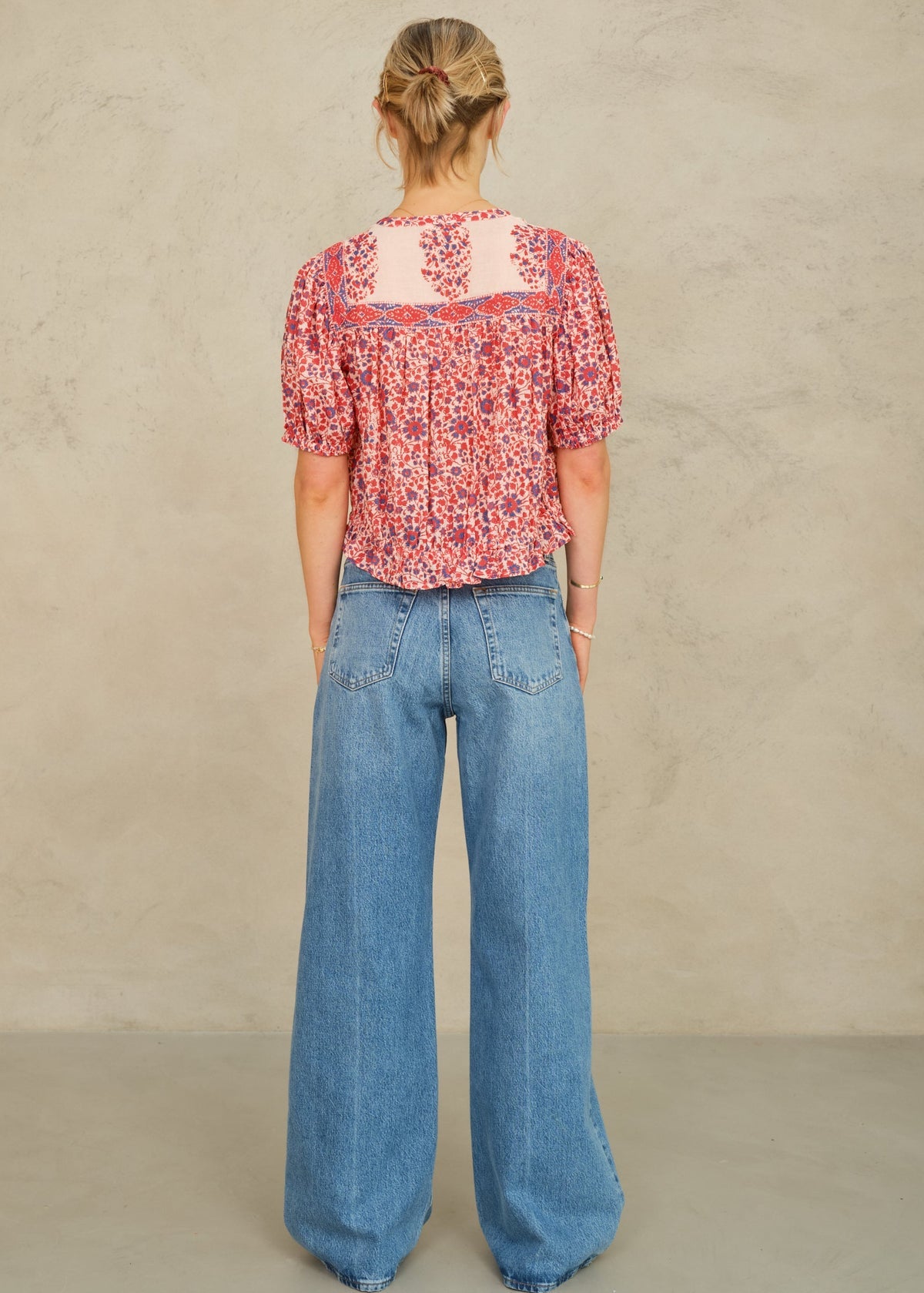 DELLA PRINT SHORT SLEEVE TOP