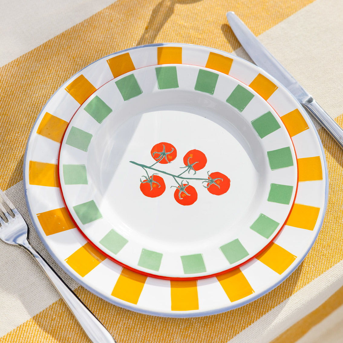 TOMATO ENAMEL PLATE 20CM