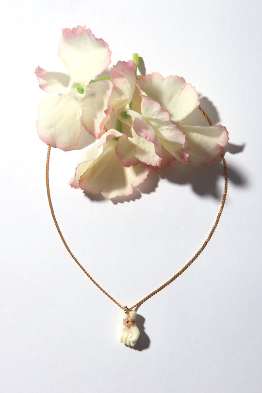 GARDEN FLOWER HAND NECKLACE