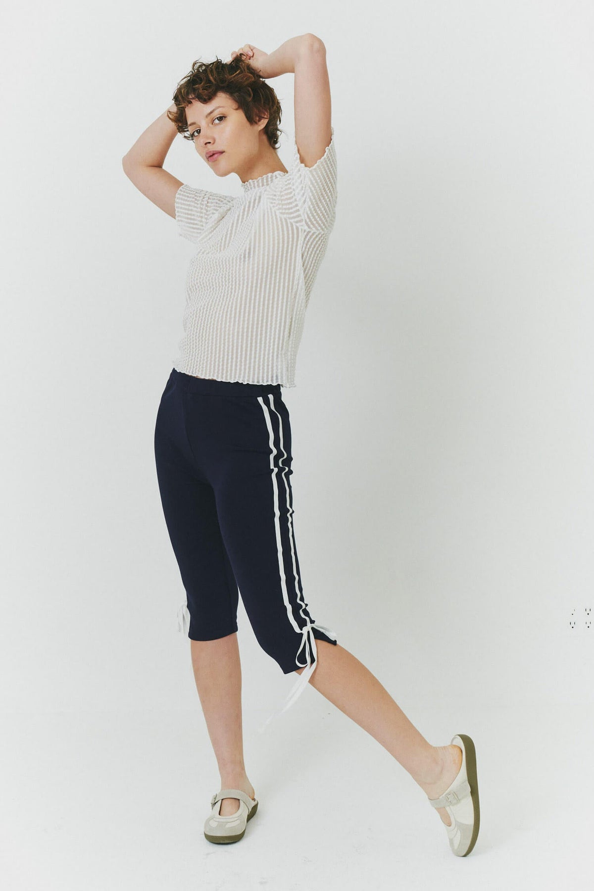 SPORTY BOW CAPRI