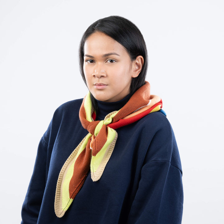 MULTI STRIPE TRAINGLE SCARF