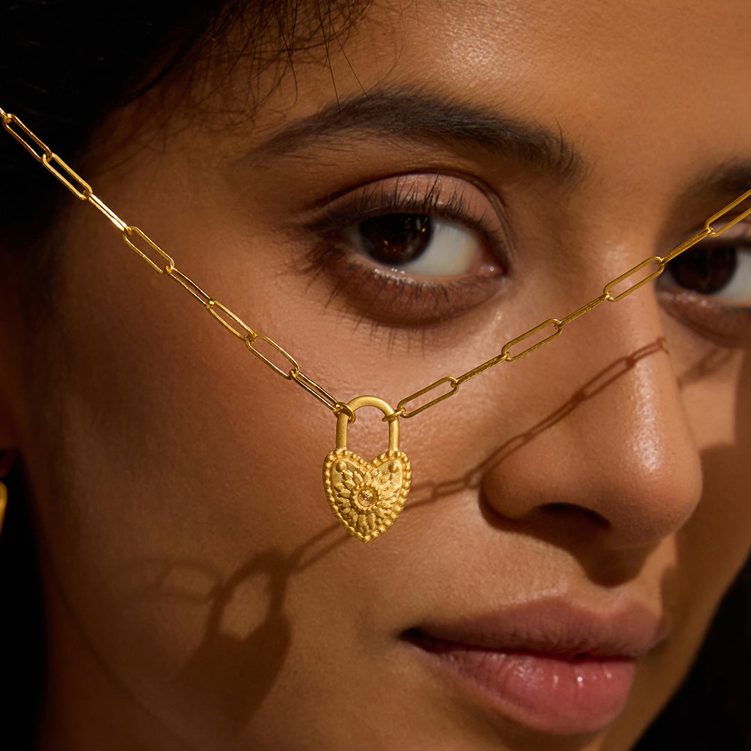 HEART PADLOCK NECKLACE