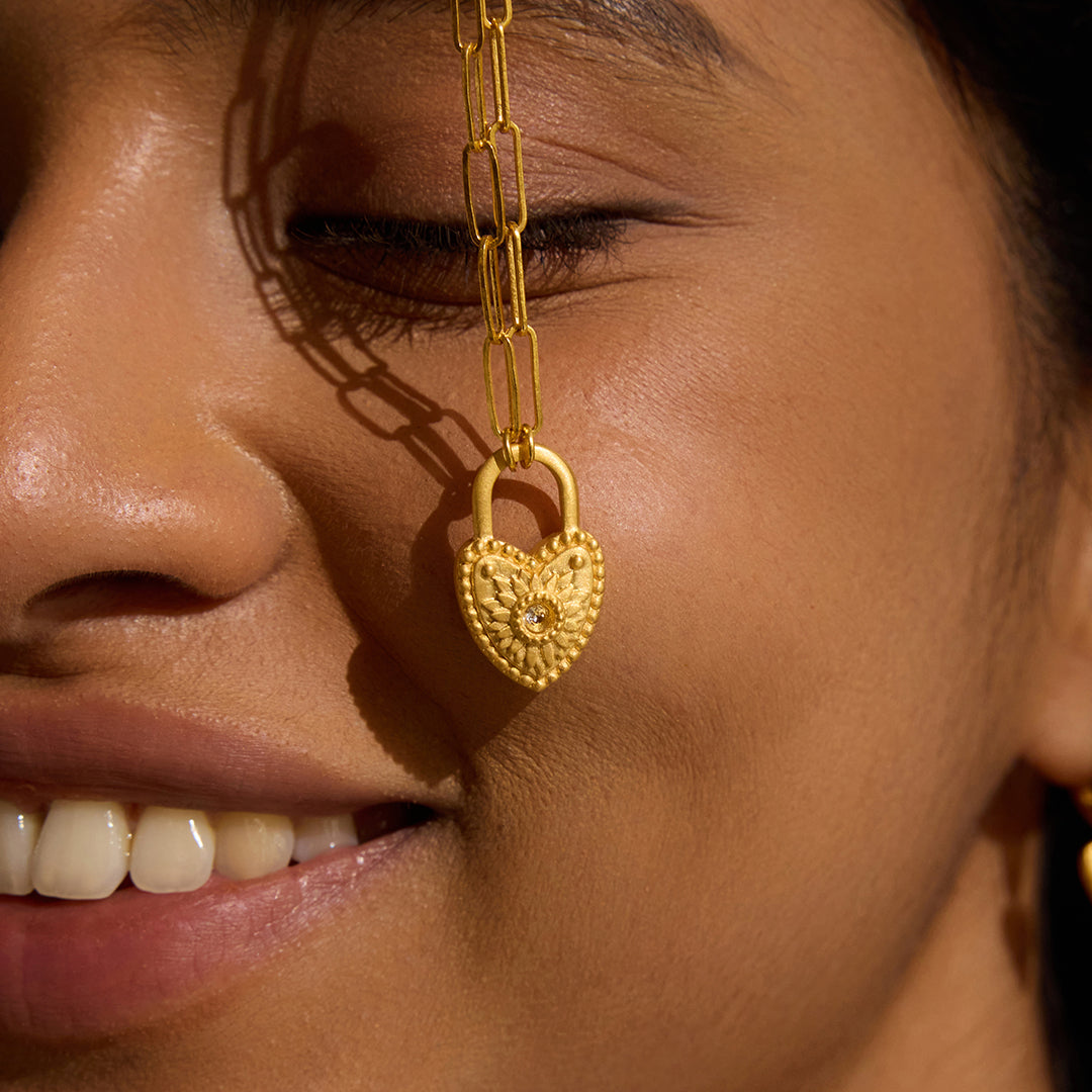 HEART PADLOCK NECKLACE