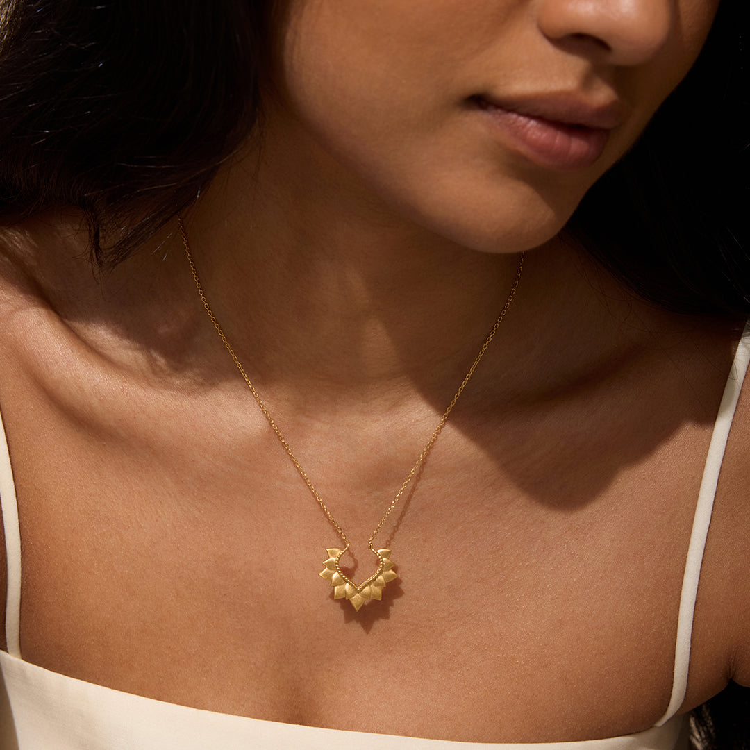 PETAL LOTUS NECKLACE