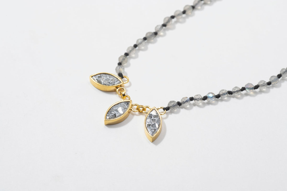 ZERA BEAD NECK