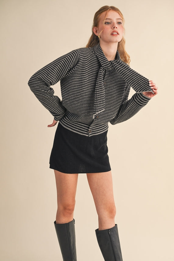 STRIPE TIE NECK CARDIE
