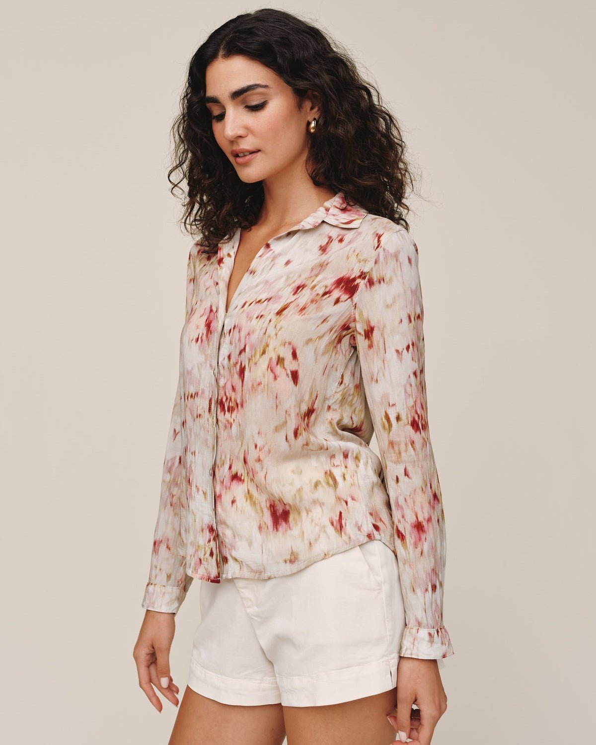 CLASSIC BUTTON DOWN