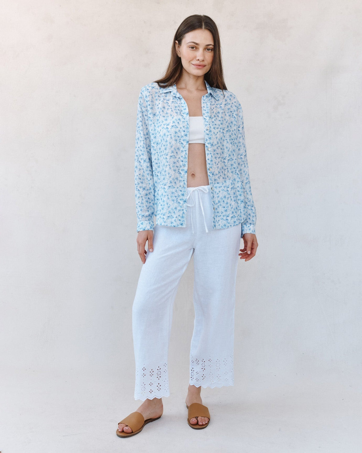CLASSIC BUTTON DOWN SHIRT