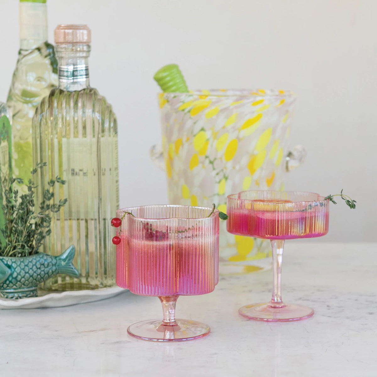 PLEATED FLOWER SHAPER GLASS