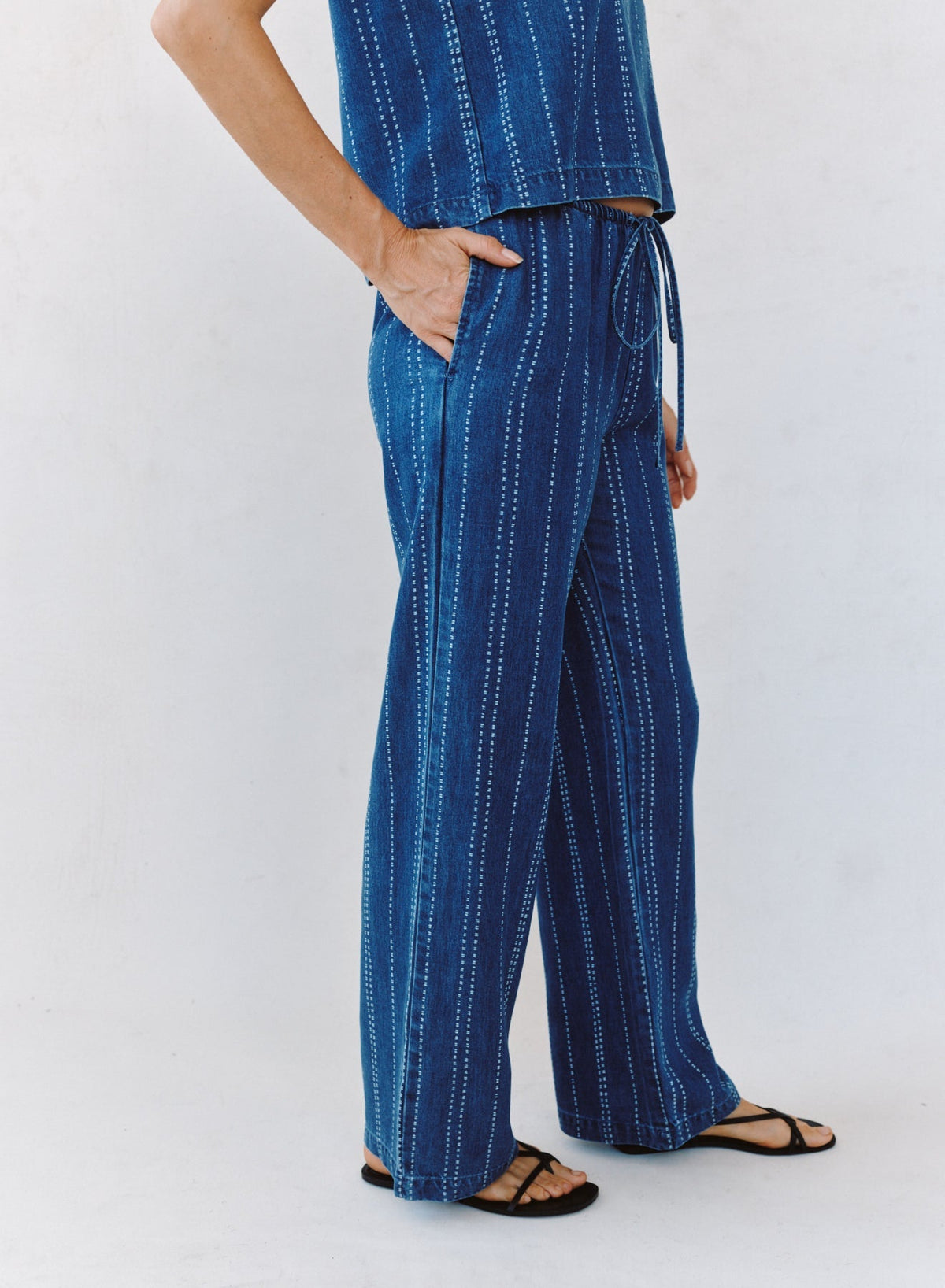 DRAWSTRING PANT