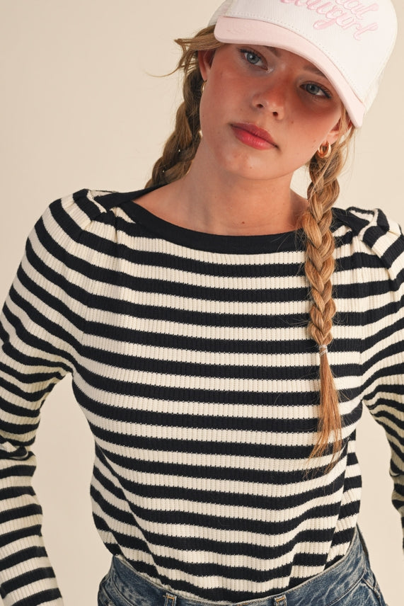 STRIPED BOAT NECK SWEATER