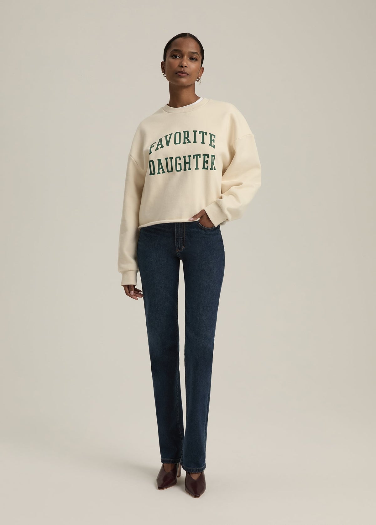 CROPPED COLLEGIATE SWEATSHIRT