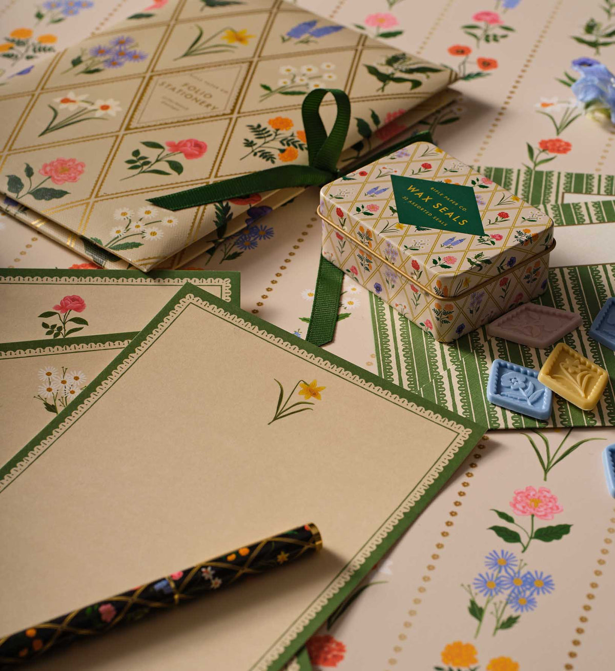 GARDEN STUDY FOLIO STATIONARY SET