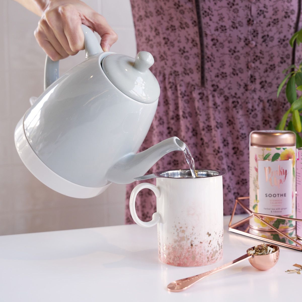 NOELLE GREY ELECTRIC TEA KETTLE