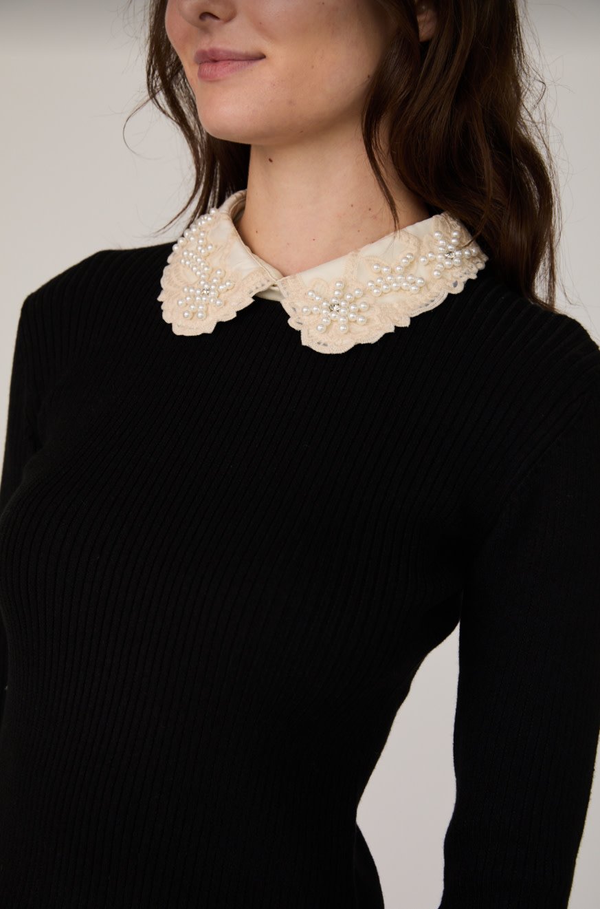 MOZZA EMBELLISHED KNIT TOP