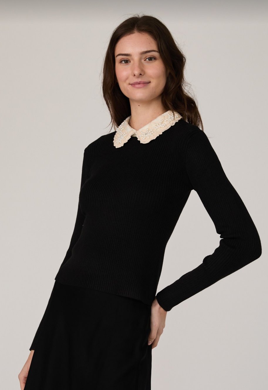 MOZZA EMBELLISHED KNIT TOP