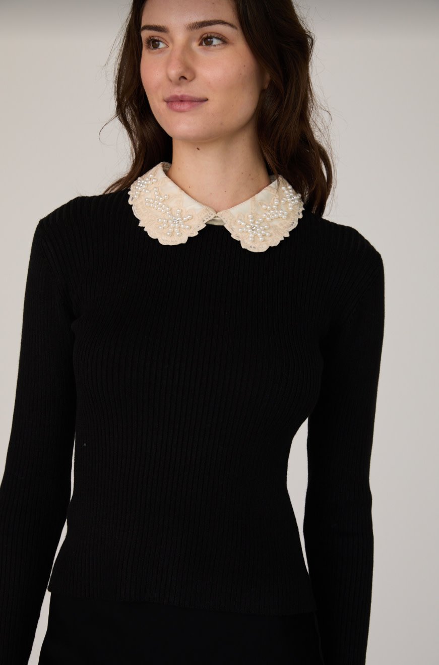 MOZZA EMBELLISHED KNIT TOP