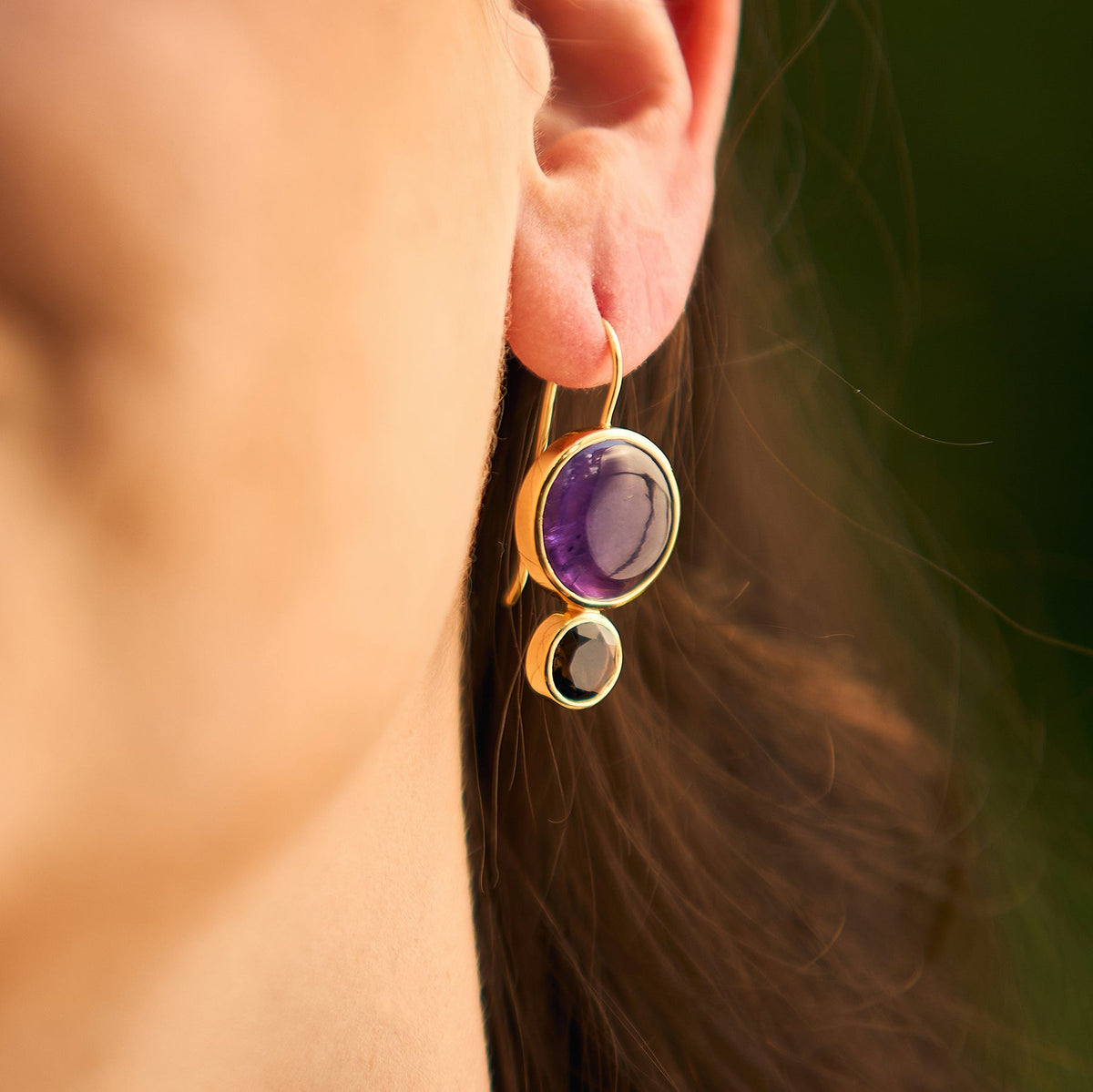 COLORBLOCK EARRING AMETHYST/SMOKEY TOPAZ