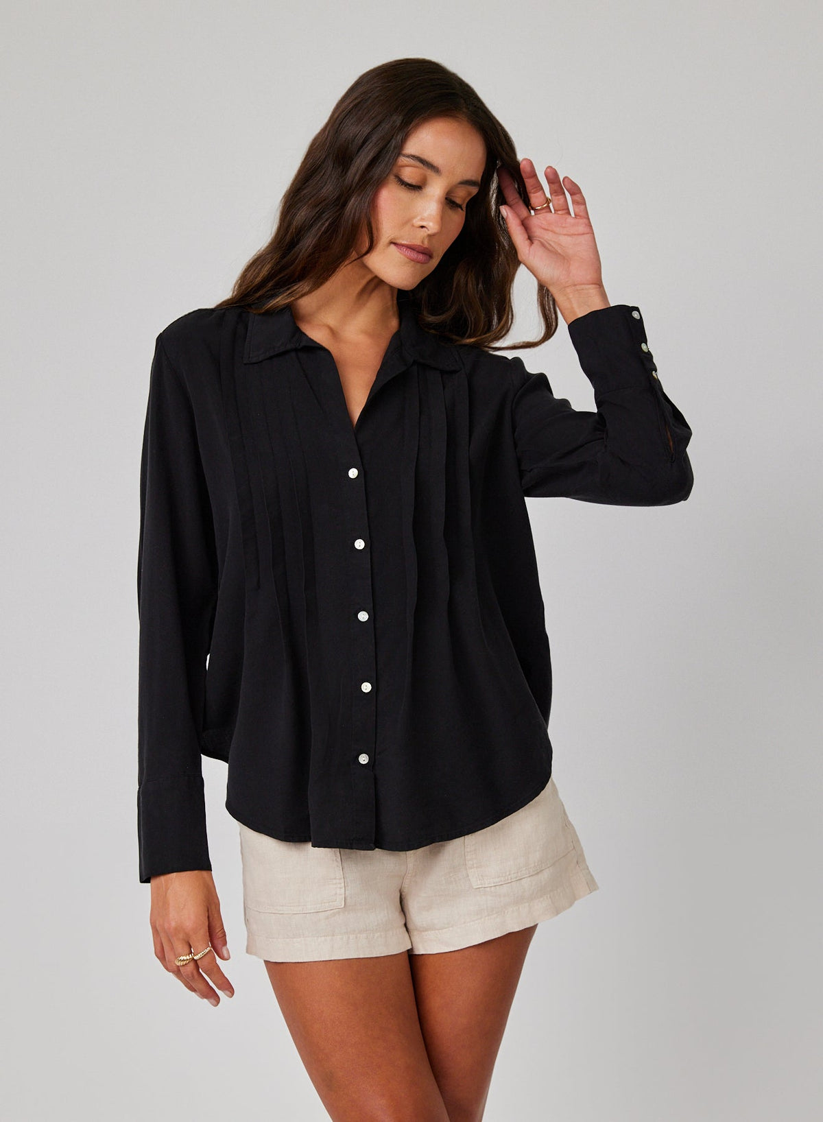 PINTUCK BUTTON DOWN