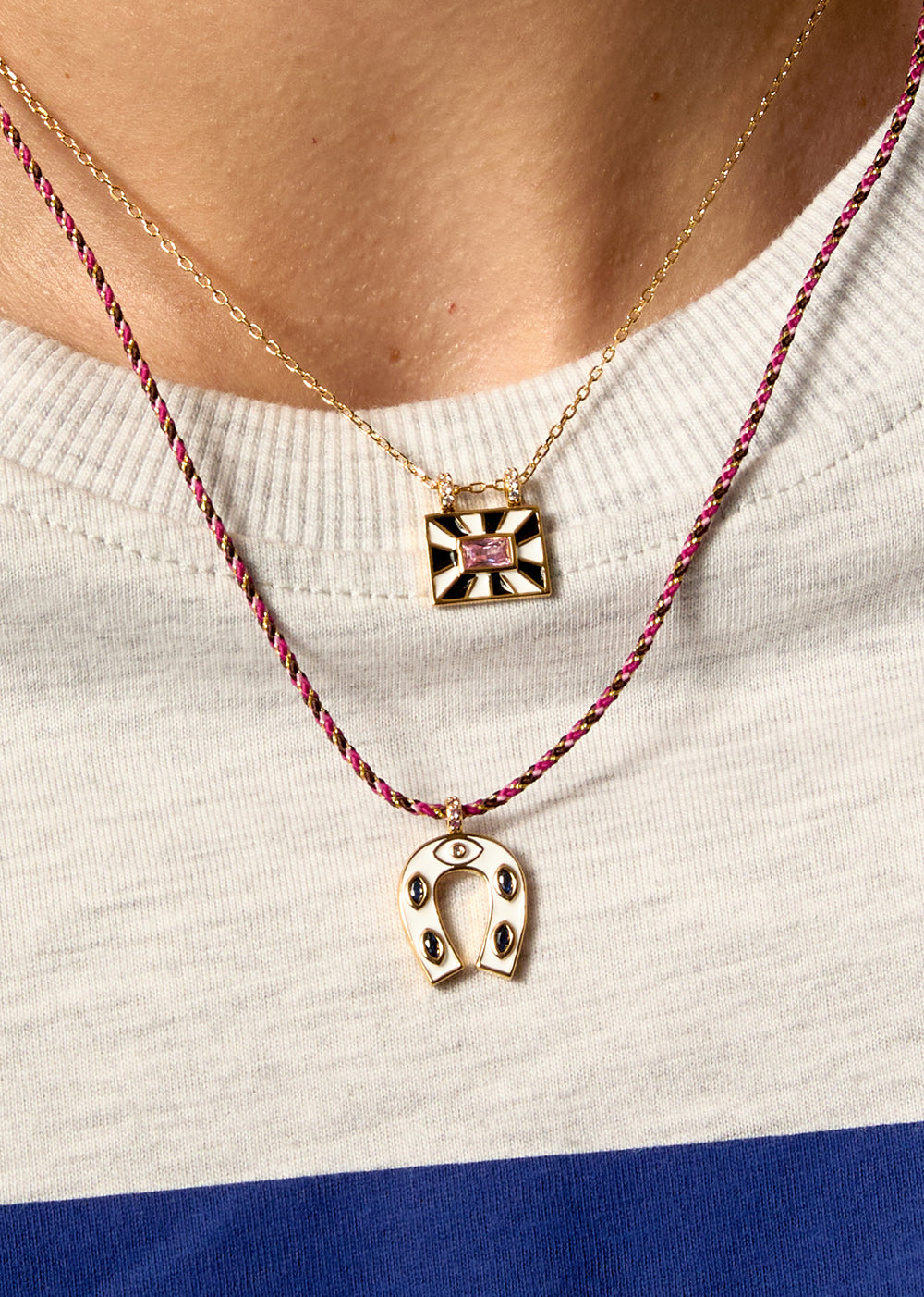 WHITE MINI  HORSESHOE NECKLACE