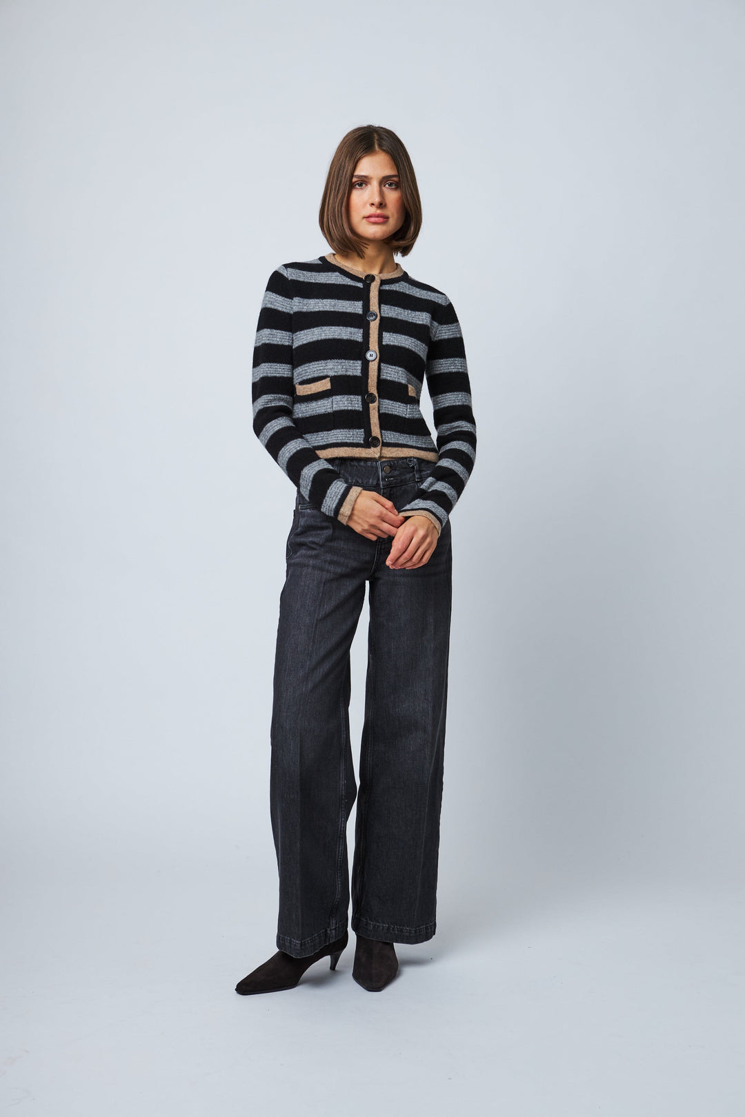 ROWENA CARDI