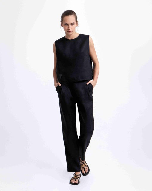 SLEEVELESS SIDE CUTOUT LINEN TANK