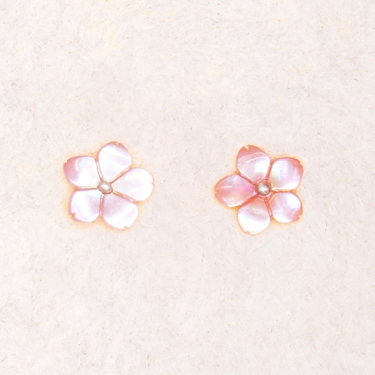 SWEET FLOWER STUD PINK