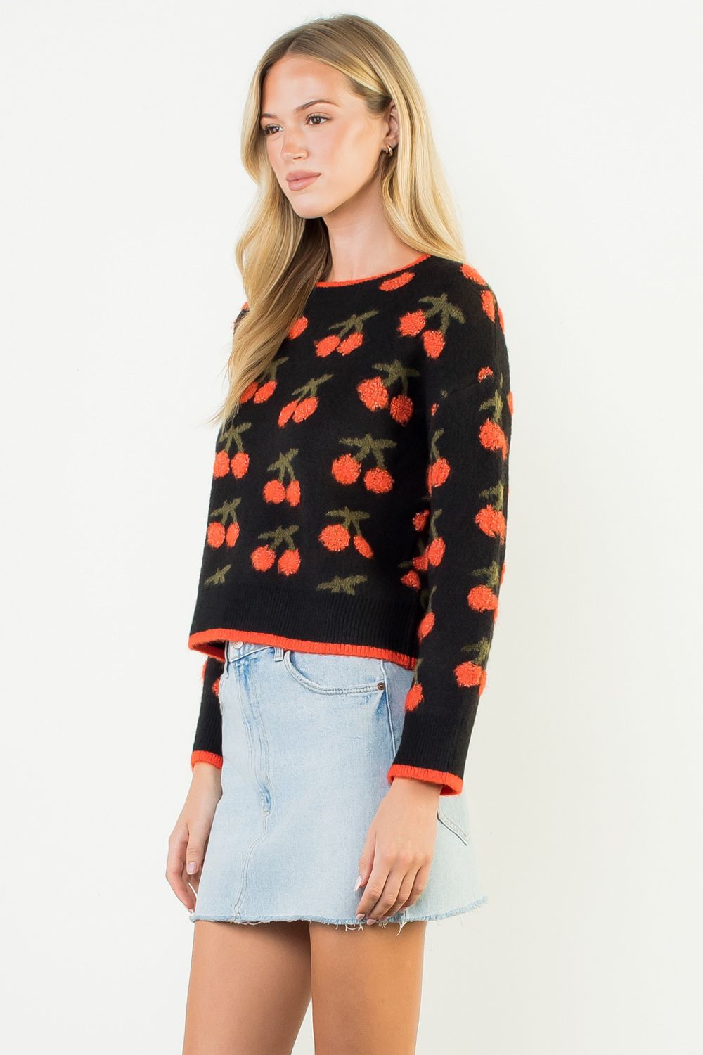 CHERRY SWEATER