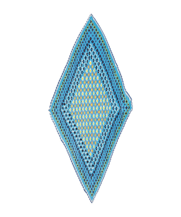 CLOVER PLEATED DIAMOND